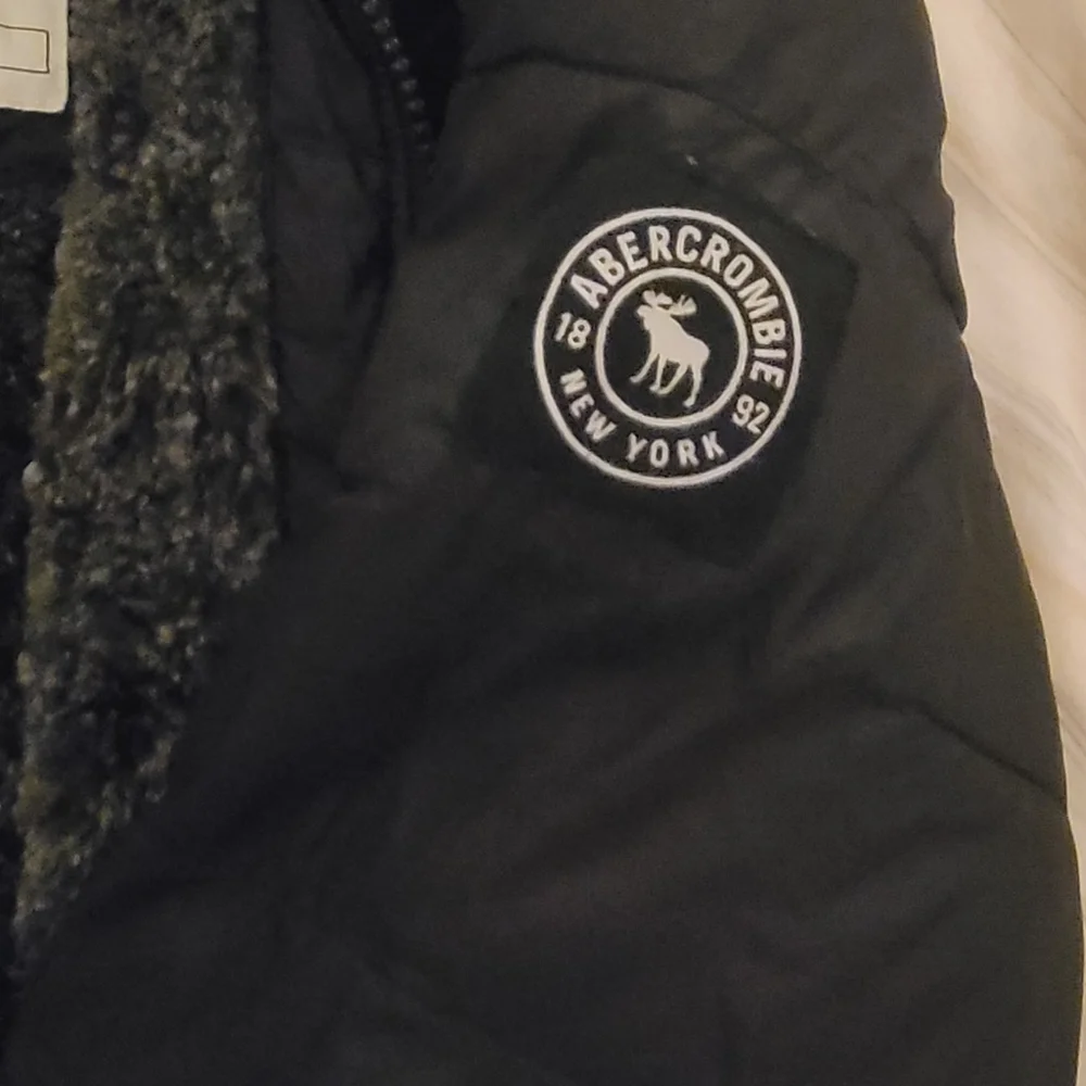 Winter jacket - Picture 3 of 4